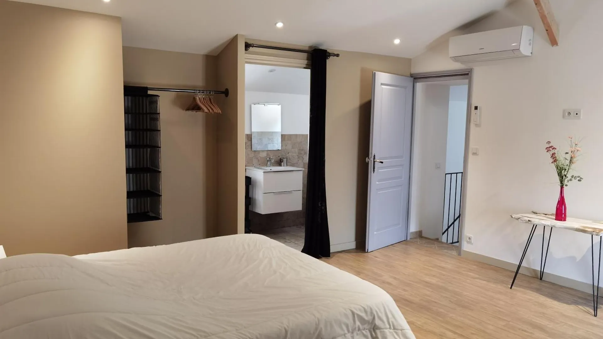 Holiday home Maison Avec Jardin Pernes-les-Fontaines